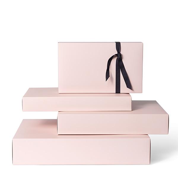 Giftbox Nude dot 46x9x33 cm 50 stk