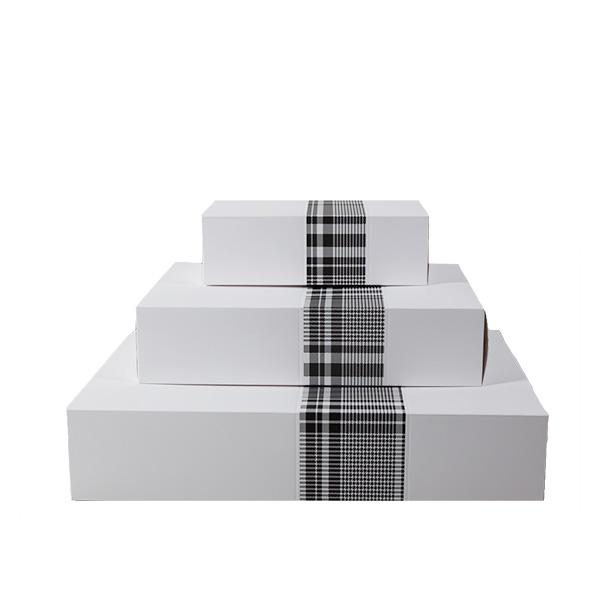 Giftbox White/checkered Top Closure L