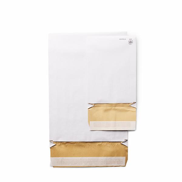 Shipping bags white