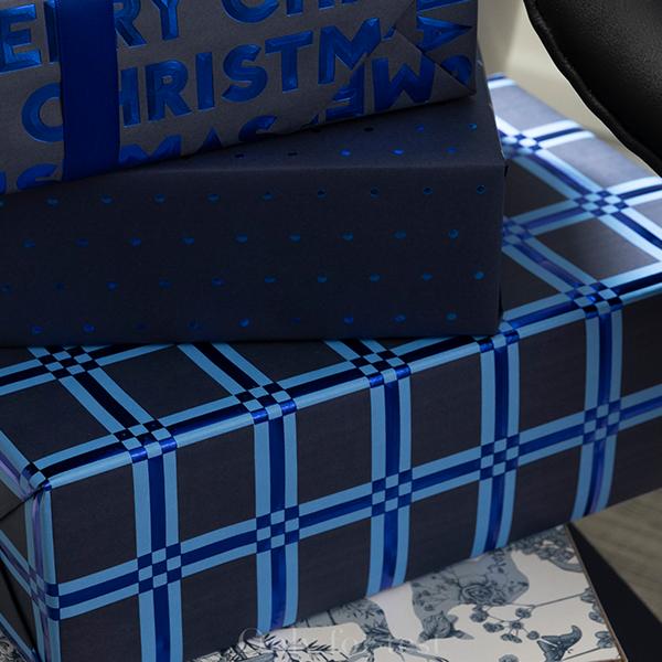 Christmas Paper 6412 Blue Braided Hearts  55 cm x 100 m