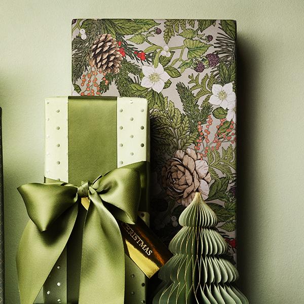 Christmas Paper Forest Floor Beige 555 cm x 100 m
