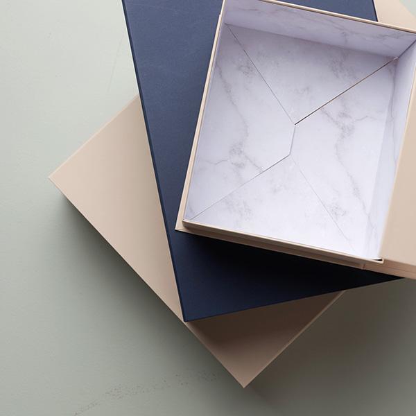 Magnet Box Blue w/Marmor 21 x 18 x 9,5 cm